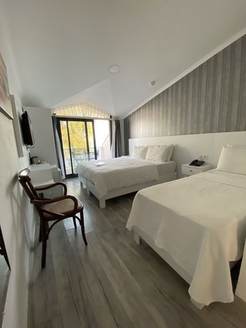 Imagen de la habitación del Burla Han Hotel. Foto 1