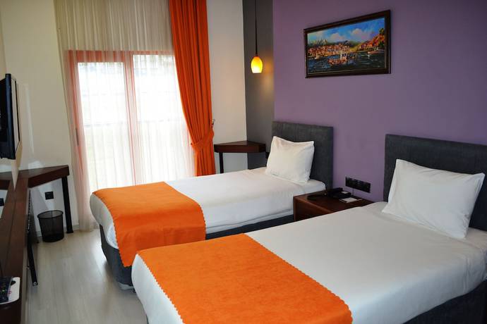 Imagen de la habitación del Bursa Birlik Hotel. Foto 5