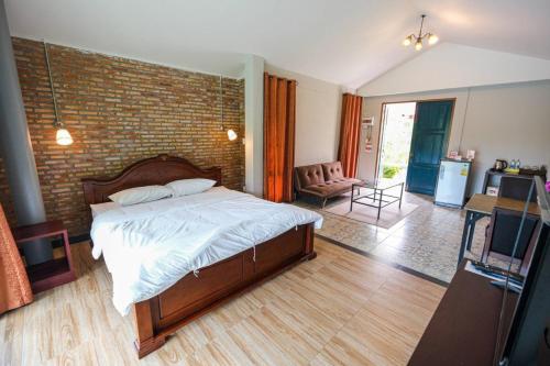 Imagen de la habitación del Busaya Resort & Cuisine. Foto 11