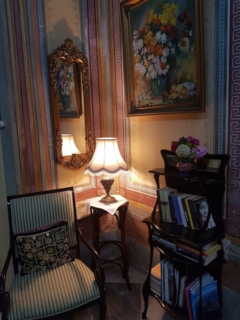 Imagen de los interiores del B&uuml;y&uuml;kada Anastasia Meziki History Mansion. Foto 15
