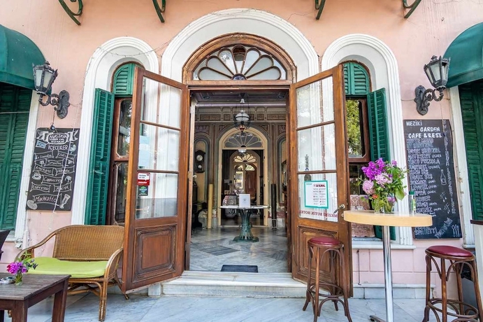 Imagen de los interiores del B&uuml;y&uuml;kada Anastasia Meziki History Mansion. Foto 17