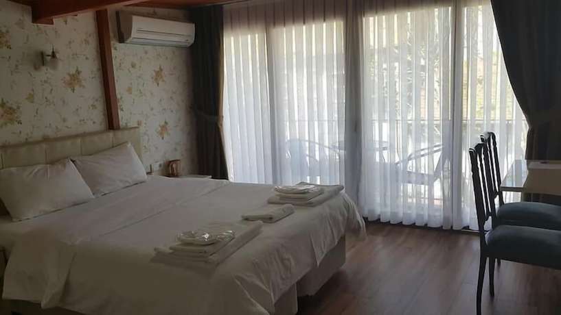 Imagen de la habitación del Buyukada Cinar Hotel. Foto 5