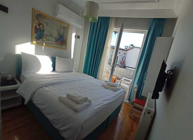 Imagen de la habitación del Buyukada Cinar Hotel. Foto 10