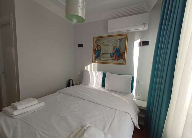 Imagen de la habitación del Buyukada Cinar Hotel. Foto 11