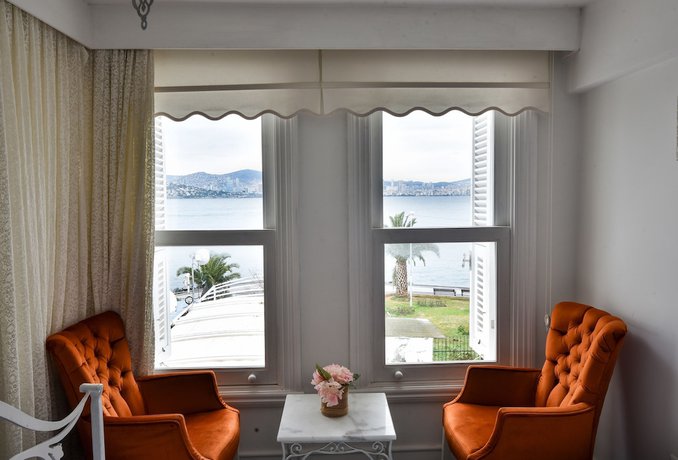 Imagen de la habitación del Buyukada Port Hotel. Foto 15