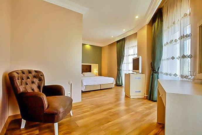 Imagen de la habitación del Buyukada Princess Hotel. Foto 15