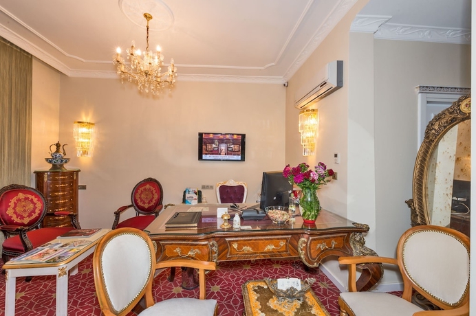 Imagen de los interiores del By Murat Crown Hotel. Foto 16