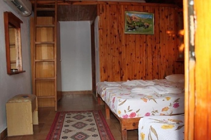 Imagen de la habitación del Bykara Motel. Foto 18