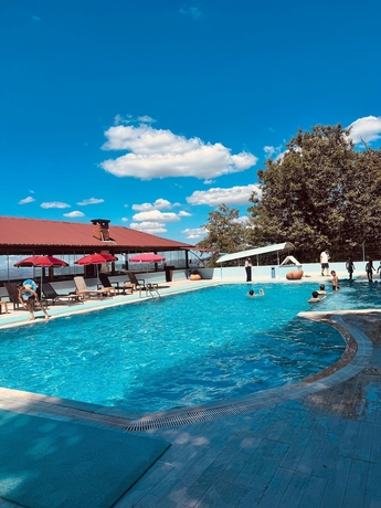 Imagen de la piscina del CANPOLAT Hotel. Foto 14