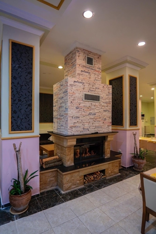 Imagen de los interiores del CANPOLAT Hotel. Foto 13
