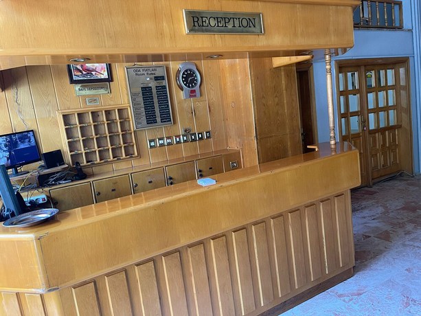 Imagen de los interiores del CANTAŞ OTEL. Foto 17