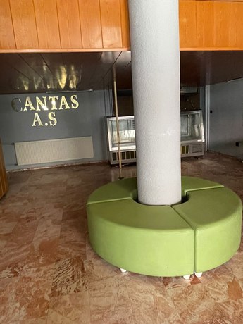 Imagen de los interiores del CANTAŞ OTEL. Foto 19