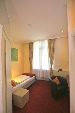 Imagen de la habitación del CAREA Schlosshotel Domäne Walberberg. Foto 3