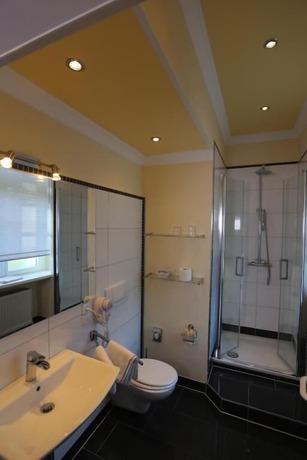 Imagen de la habitación del CAREA Schlosshotel Domäne Walberberg. Foto 13