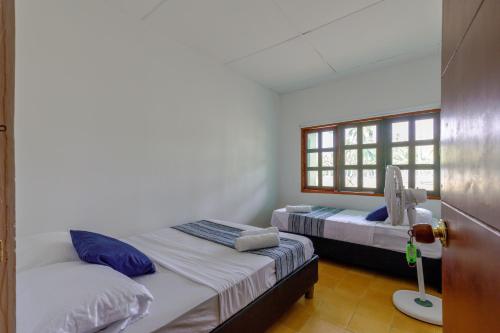 Imagen de la habitación del CASA DE CAMPO CASTILLETE dentro del PARQUE TAYRONA. Foto 17
