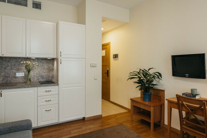 Imagen de la habitación del CATHEDRAL Old Town Suites. Foto 11