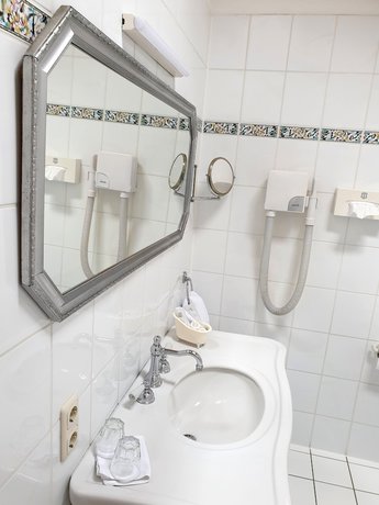 Imagen de la habitación del CB Hotel Becker. Foto 11