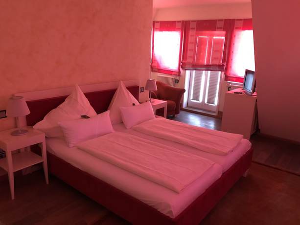 Imagen de la habitación del CENTRINUM Altstadt-Hotel. Foto 6