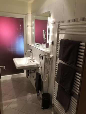 Imagen de la habitación del CENTRINUM Altstadt-Hotel. Foto 17