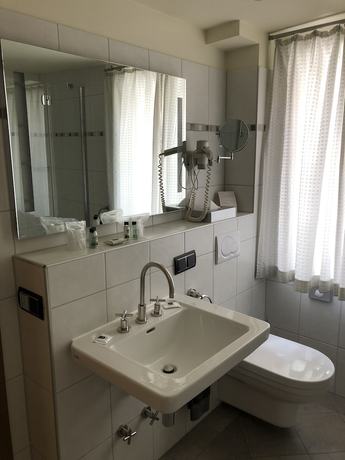 Imagen de la habitación del CENTRINUM Altstadt-Hotel. Foto 18