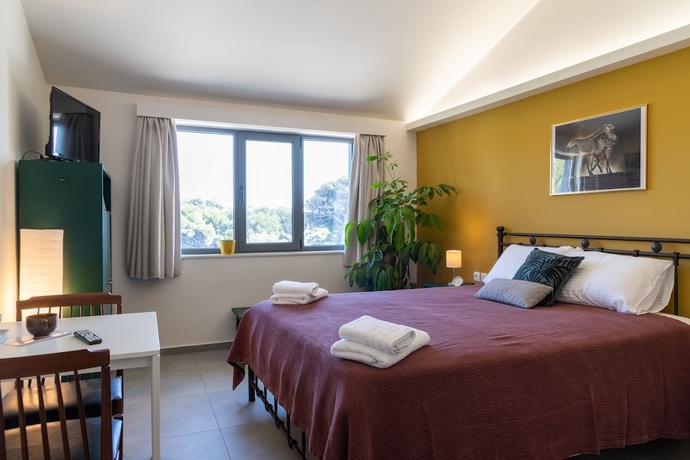 Imagen de la habitación del CHROMA Lodge Pikermi. Foto 10