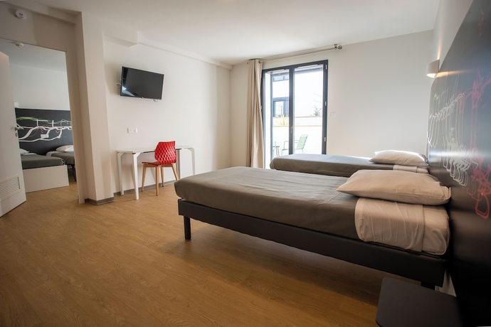 Imagen de la habitación del CIS Lamourelle. Foto 9