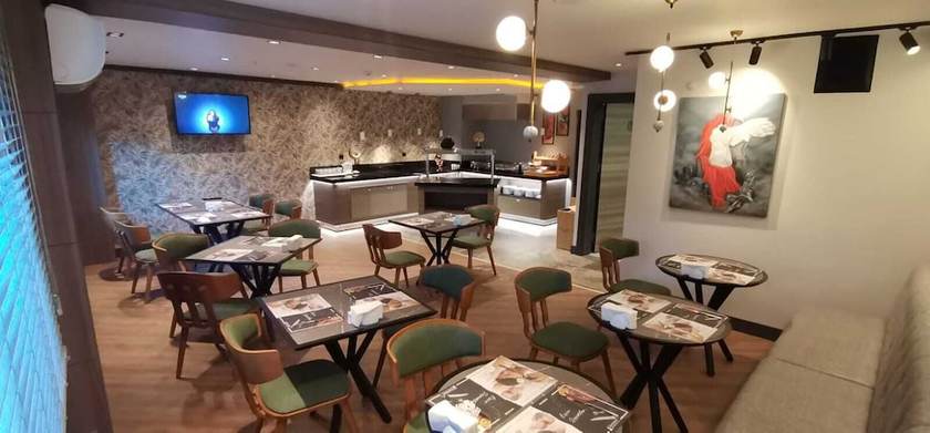 Imagen del bar/restaurante del CITY ASYA HOTEL. Foto 8