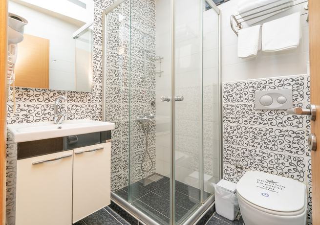 Imagen de la habitación del COMFORT INN SUITE. Foto 17