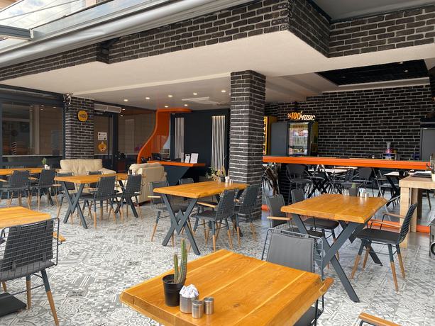 Imagen de los interiores del CSK OTEL. Foto 20