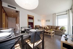 Imagen de los interiores del CSSuites Castell&oacute;n. Foto 5