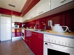 Imagen de los interiores del CSSuites Castell&oacute;n. Foto 8