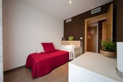 Imagen de la habitación del CSSuites Castell&oacute;n. Foto 3