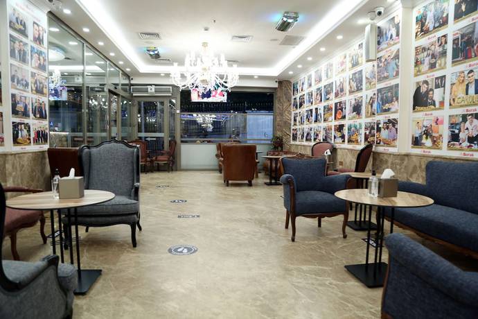 Imagen del bar/restaurante del CZN Burak Hotel. Foto 2