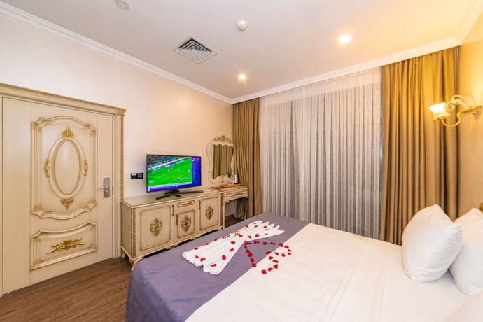 Imagen de la habitación del CZN Burak Hotel. Foto 8