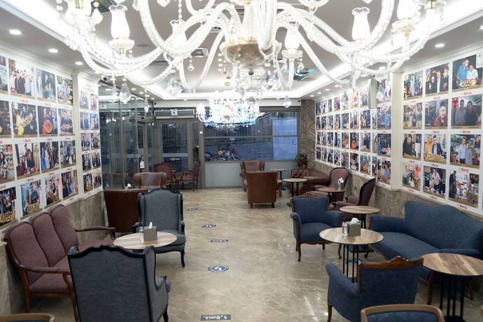 Imagen del bar/restaurante del CZN Burak Hotel. Foto 3