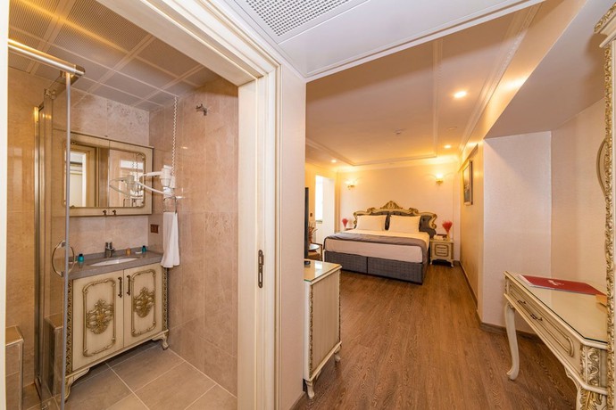 Imagen de la habitación del CZN Burak Hotel. Foto 19