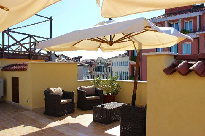 Imagen de los exteriores del Ca' Dei Polo. Foto 12