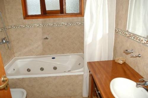 Imagen de la habitación del Caba&ntilde;as Los Ciruelos. Foto 5