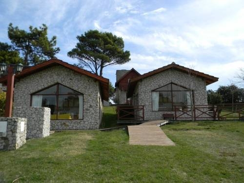 Imagen general del Caba&ntilde;as Los Ciruelos. Foto 2