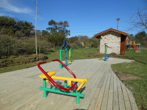 Imagen de los exteriores del Caba&ntilde;as Los Ciruelos. Foto 14