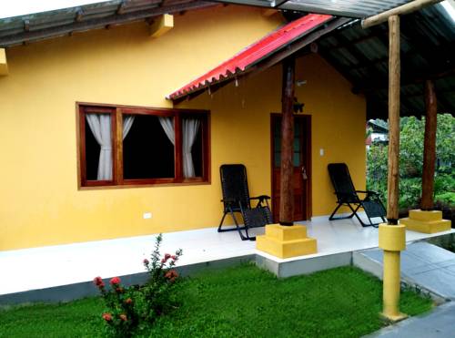 Imagen de la habitación del Caba&ntilde;as Yakuruna. Foto 6