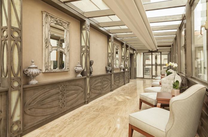 Imagen de los interiores del Cadence Design Hotel. Foto 16