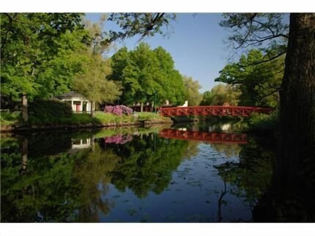 Imagen de los exteriores del Café Mandeltårtan Bandb Villafloraviola. Foto 27