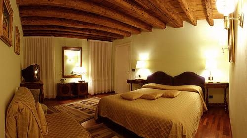Imagen de la habitación del C&agrave; Satriano. Foto 12