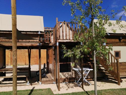 Imagen de la habitación del C&agrave;mping Rural Montori. Foto 19