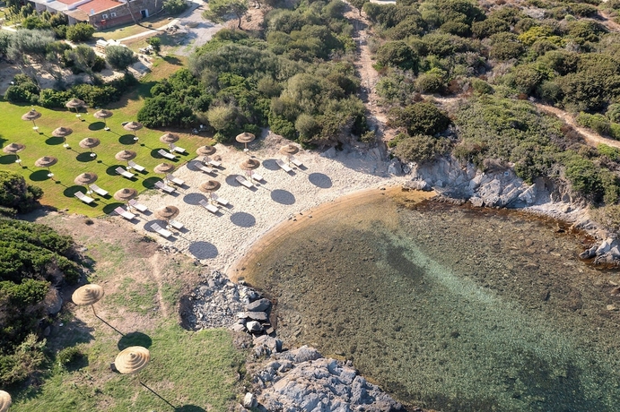 Imagen general del Cala Lupo Resort. Foto 1