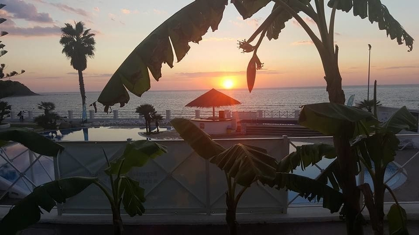 Imagen de los exteriores del Cala Petrosa Resort. Foto 19