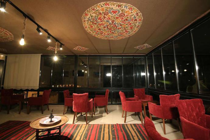 Imagen de los interiores del Caldera Hotel. Foto 20