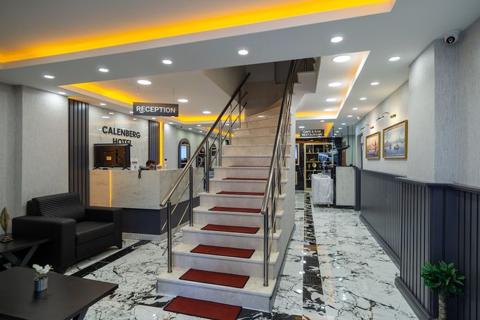 Imagen de los interiores del Calenberg Hotel. Foto 13