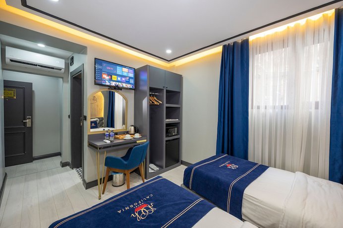 Imagen de la habitación del California Hotel. Foto 2
